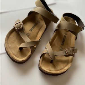 Cushionaire Lara footbed sandal